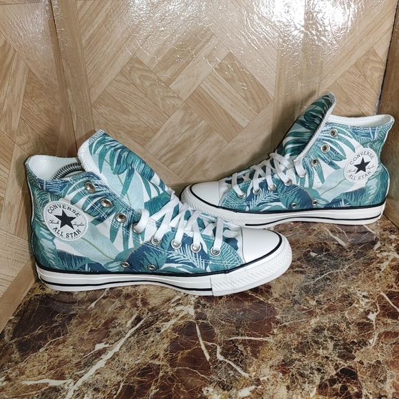 NEW Converse women's chuck taylor high jungle scene shoes size 7.5 025 - Picture 6 of 8